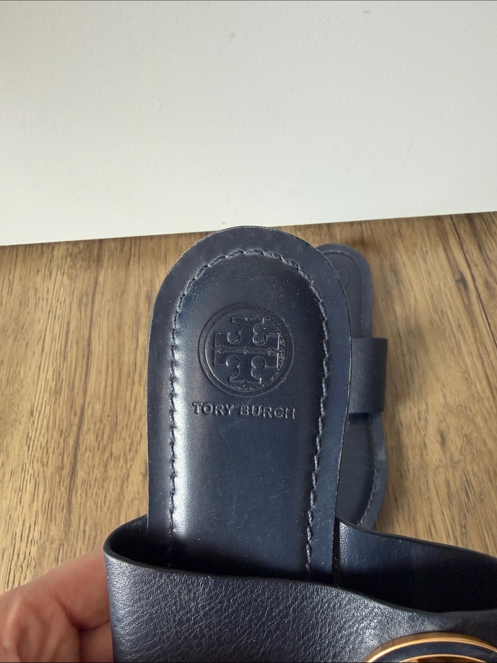 Tory Burch Navy Leather Logo Thong Sandals with Gold and Green Enamel 8 - Picture 3 of 7